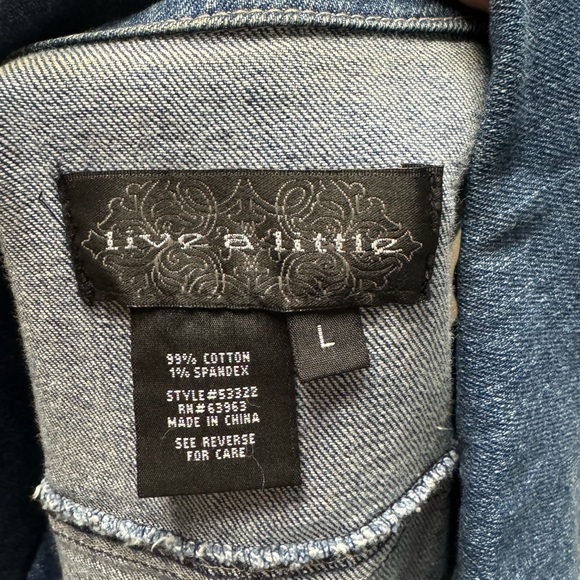 Live a Little - Picture 6 of 6